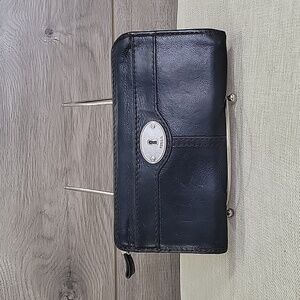 Women's Fossil Black Leather Wallet Clutch Purse